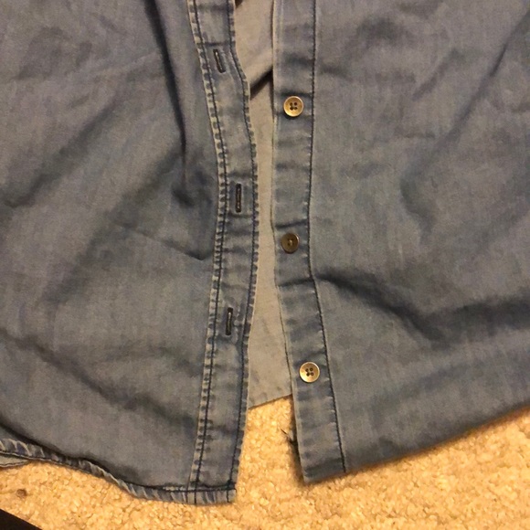 Old navy long sleeve button down shirt - Picture 3 of 3